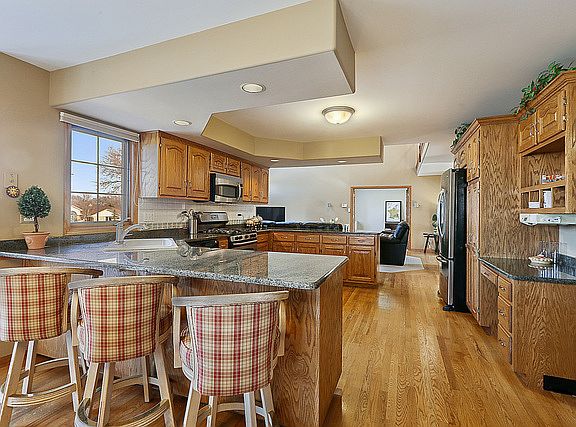 5th image of 16711 Paul Ct