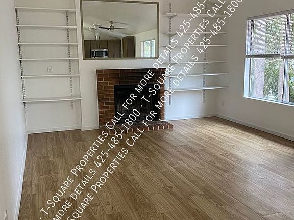 5th image of 2720 204th St SW APT A