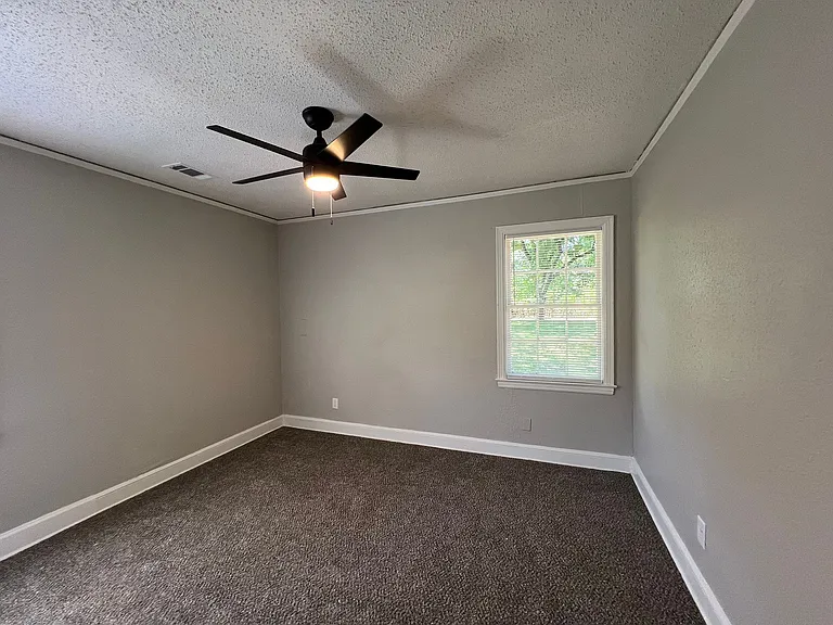 1531 Buntyn St — Photo 4