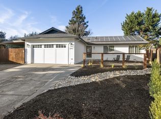 2363 Maria Luz Ct W, Santa Rosa, CA 95401