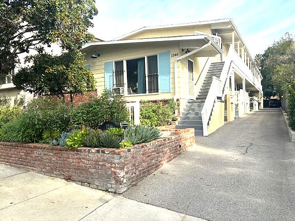 2nd image of 1246 N Sweetzer Ave #202L12