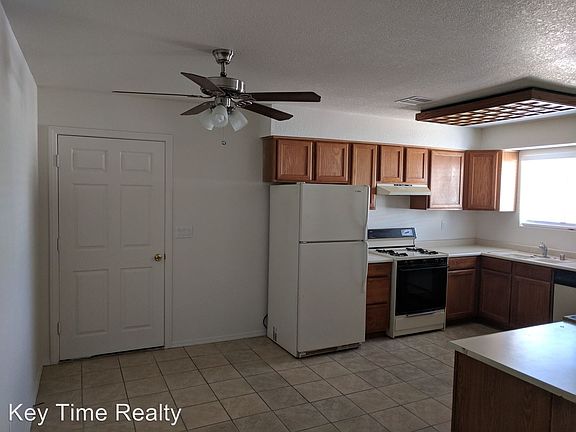 4th image of 369 Anna Cir