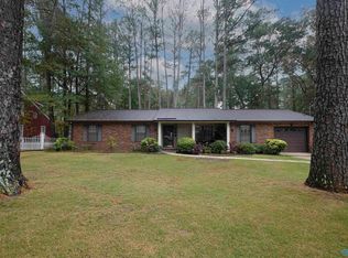 803 Longbow Dr SW, Decatur, AL 35603