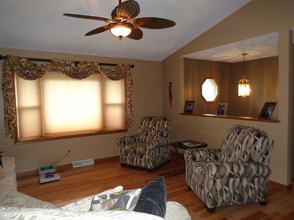 4th image of 8516 Padan Dr