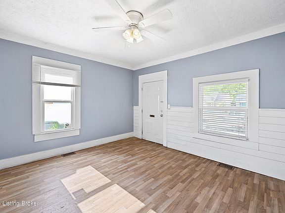 3rd image of 3213 Hale Ave