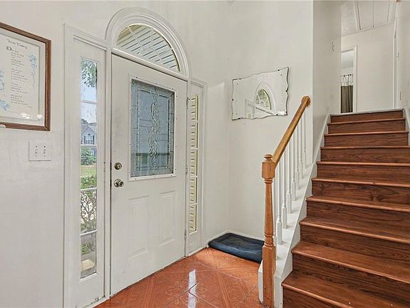 4th image of 10617 Barberry Dr