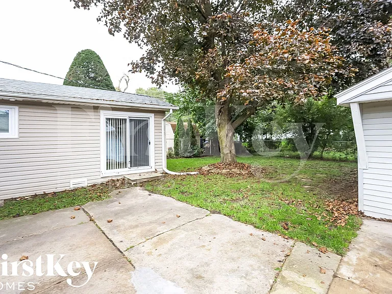 17 Fir St — Photo 14