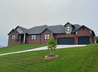 3811 E Rosebrier St, Springfield, MO 65809