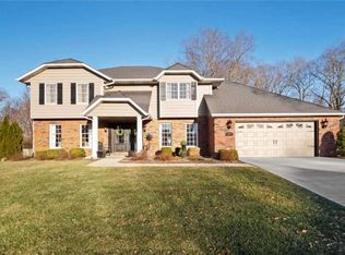 1034 Shadow Ridge Xing, O'Fallon, IL 62269