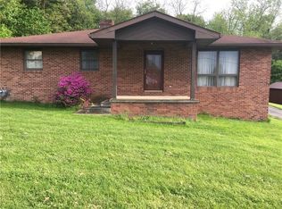 786 Vogan St, New Castle, PA 16101