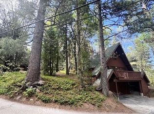 844 Sierra Vista Dr, Twin Peaks, CA 92391