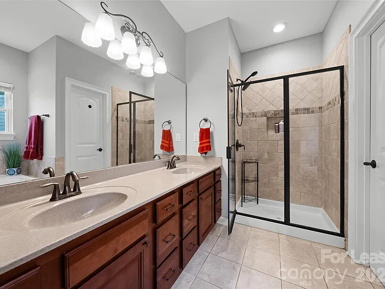18047 Northport Dr — Photo 45