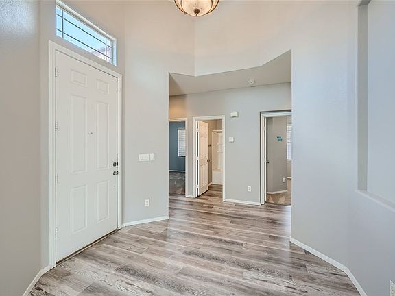3rd image of 3909 Glenora Falls St