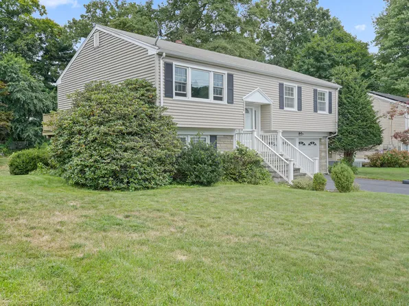 278 Sigwin Drive, Fairfield, CT 06824