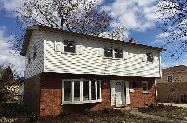 1st image of 10625 S Kolmar Ave