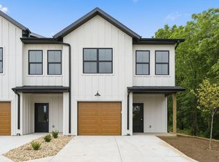 2175 W Parkview Ave, Ozark, MO 65721