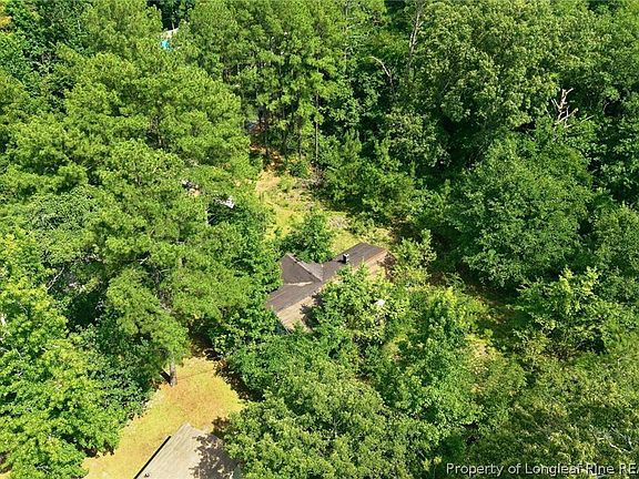 5th image of 232 Iris St