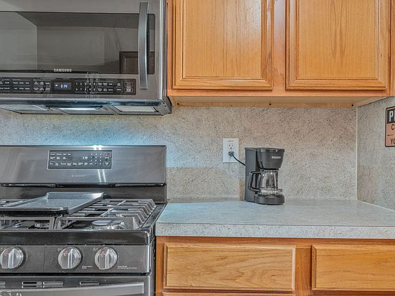 5th image of 7242 Fox Hall Ln #1