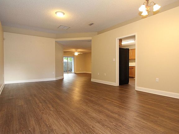 2nd image of 3684 Longleaf Forest Ln