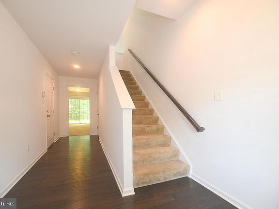 2nd image of 23048 Mountain Laurel Ln