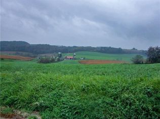 180 Rolling Hills Rd, Kittanning, PA 16201