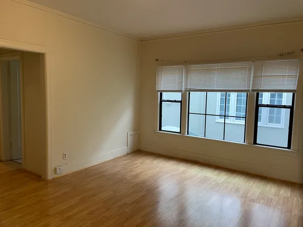 2034 Ashby Ave #3, Berkeley, CA 94703