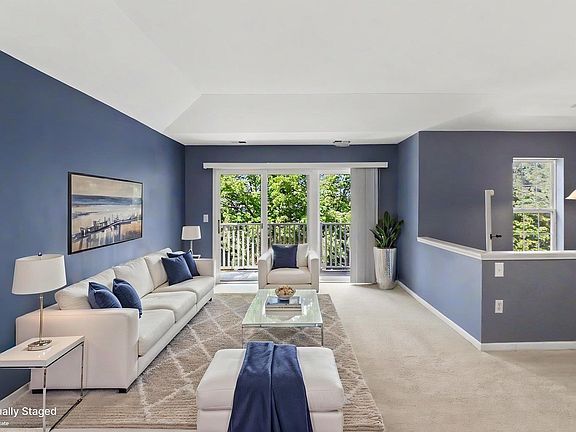 5th image of 4011 Hampton Ridge Blvd