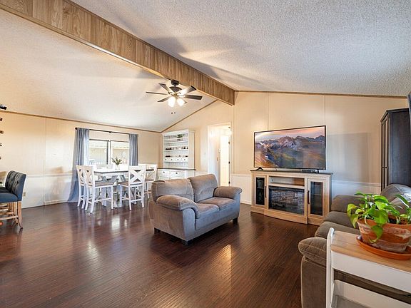 5th image of 2121 E Avenue I Space 116