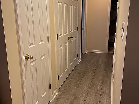 3rd image of 145 Brookfield Cir