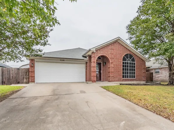 6308 Brookbriar Ct, Arlington, TX 76018