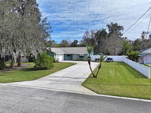 3rd image of 2280 Davis Dr