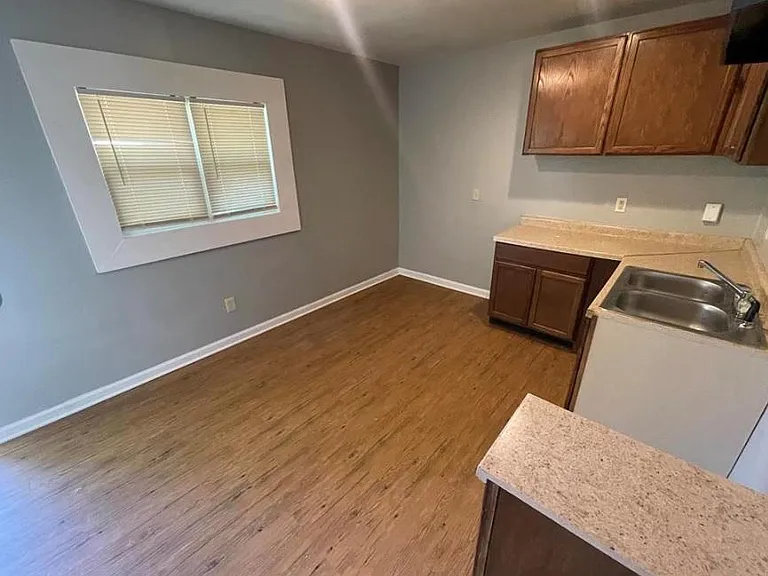 862 Saint Benedict Dr — Photo 2