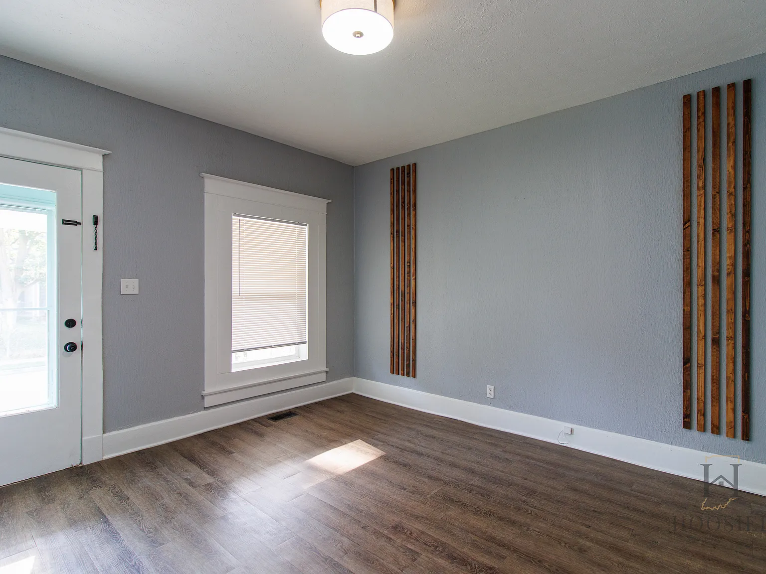 3 bed, 1.5 bath, 1296 sqft, $1,700 — Photo 3