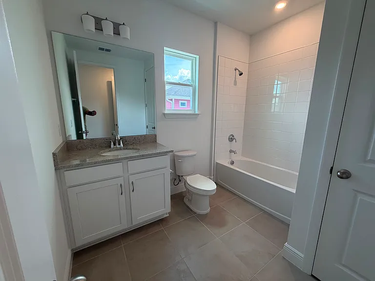 9945 Peebles St — Photo 10
