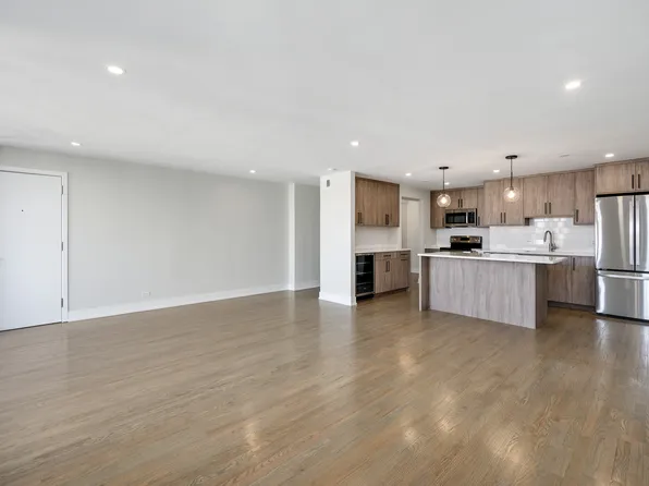 227 E Walton, 227 E Walton St #3d19ca264, Chicago, IL 60611