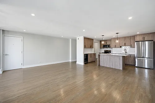 227 E Walton Photo 1