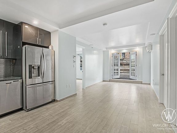 3rd image of 379 Broadway #B2