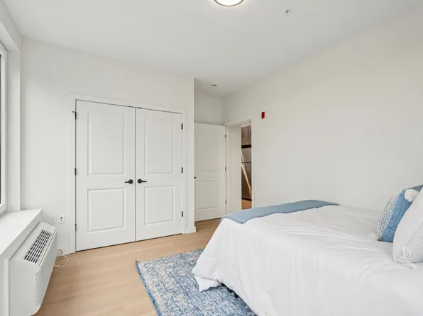 1 Mallory Avenue image 12 of 51