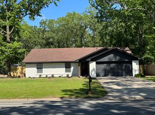 16 Morningside Dr, Conway, AR 72034