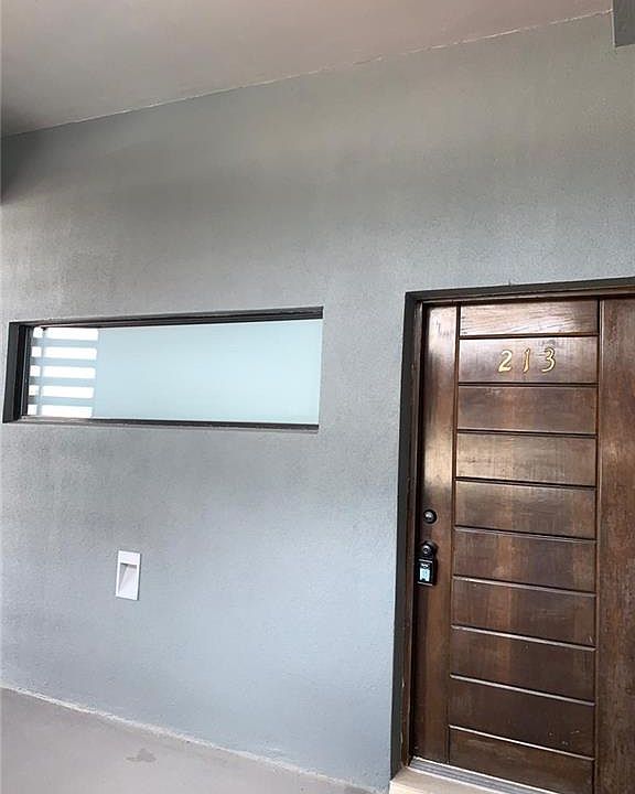 1st image of 813 Travis St Unit 213