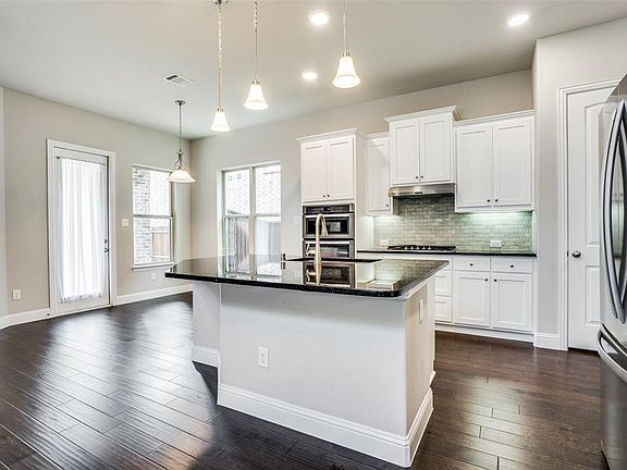 5th image of 5401 Basham Ln