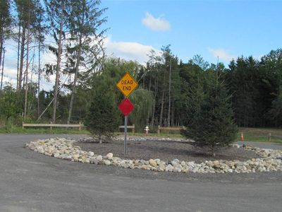 37 Burton Ln, Loudonville, NY, 12211