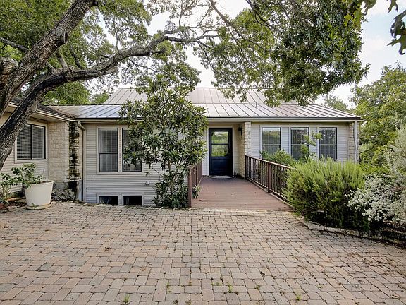 3rd image of 4709 Toreador Dr