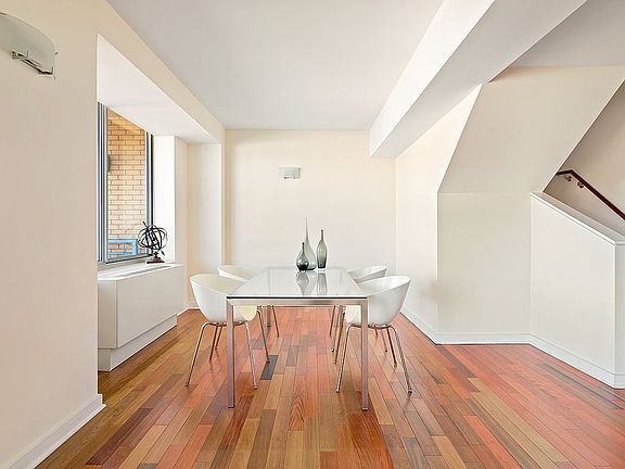 5th image of 301 W 118th St Unit Penthouse