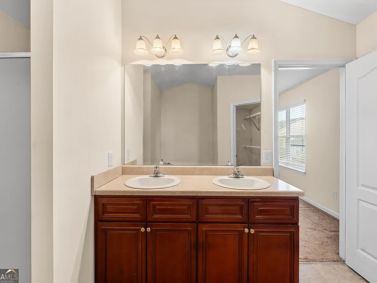 102 Steeple Ct — Photo 11