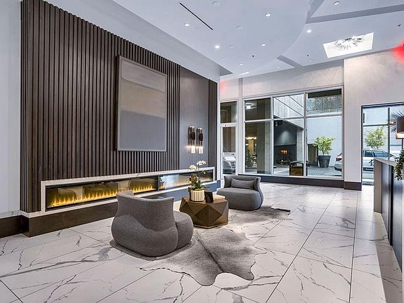 4th image of 400 W Peachtree St NW Unit 3707