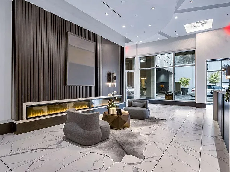 400 W Peachtree St NW #3707 — Photo 4