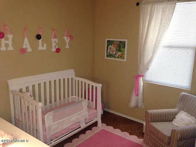 12694 N Maize Dr — Photo 2