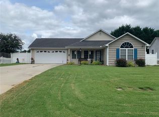 108 Ashwood Ln, Anderson, SC 29625