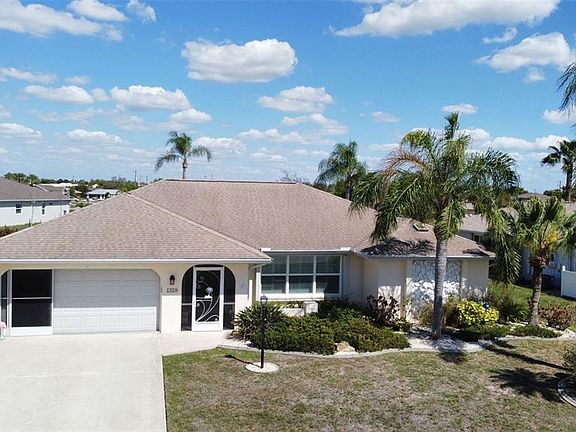 3rd image of 1328 Neapolitan Rd